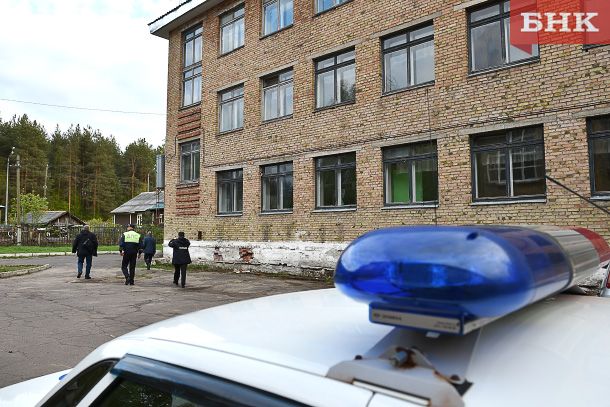 Полицейские и журналисты искали захмелевших выпускников в школах Сыктывкара